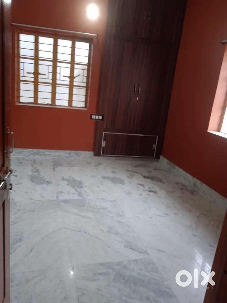 2 bhk , 2 room , 1 dinning hall , 2 Bathroom and 1 kitchen