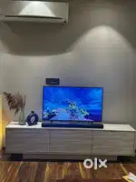 Samsung QLed TV 4k (43 inches). 4 years old