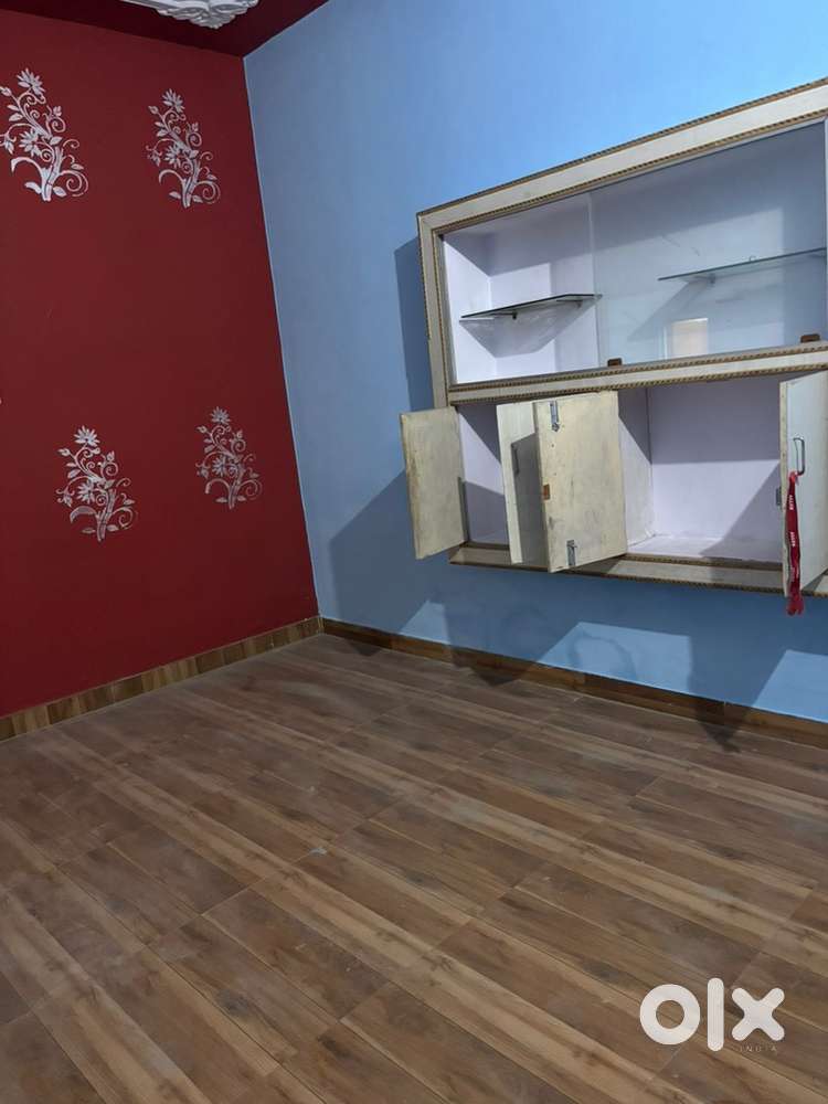 Just 300 mt of jalalpur Fatak Rajajipuram