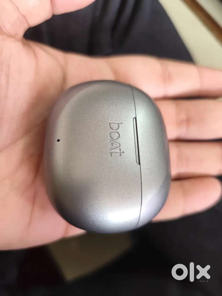 Boat Airdopes supreme brand new