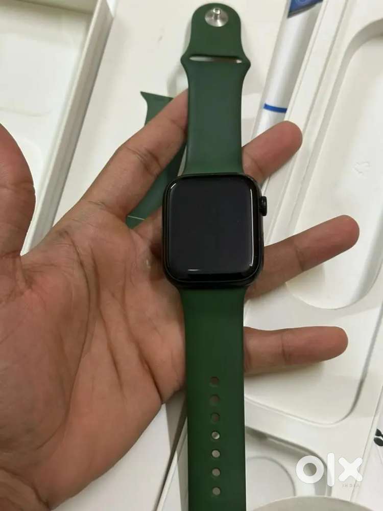 Apple watch series 7 GPS olive colour