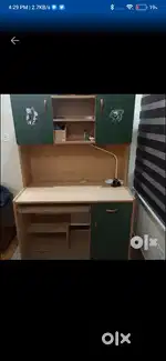 Computer table