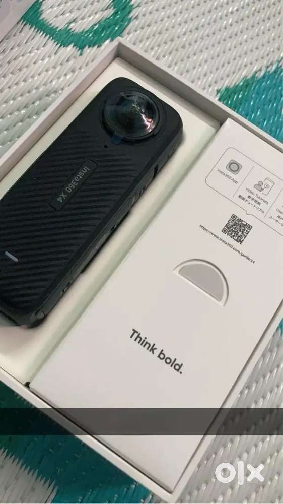 Insta 360 X4