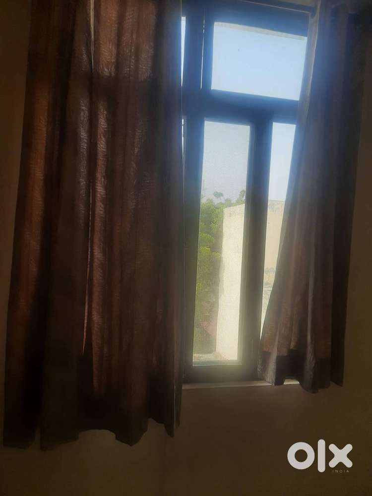 1RK room available on rent and economical price