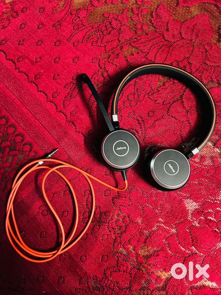 JABRA EVOLVE 40 UC Wired Over The Ear Headset with Mic (BLACK)