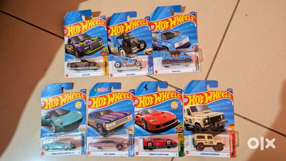HOT WHEELS