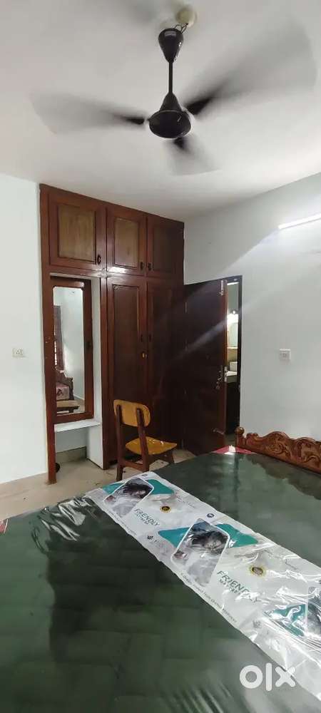 Semifurnished beautiful apartment with 4 balcony