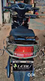 Only 40000 tip top condition 1 owner scooter charger free