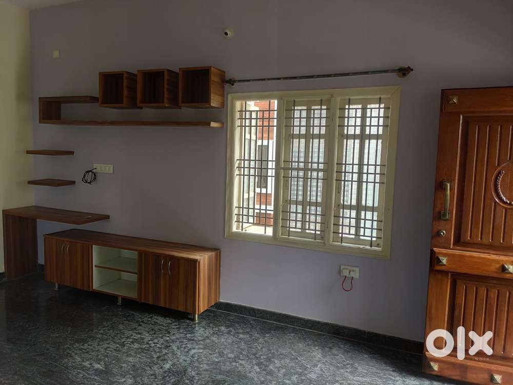2bhk house for rent east face
