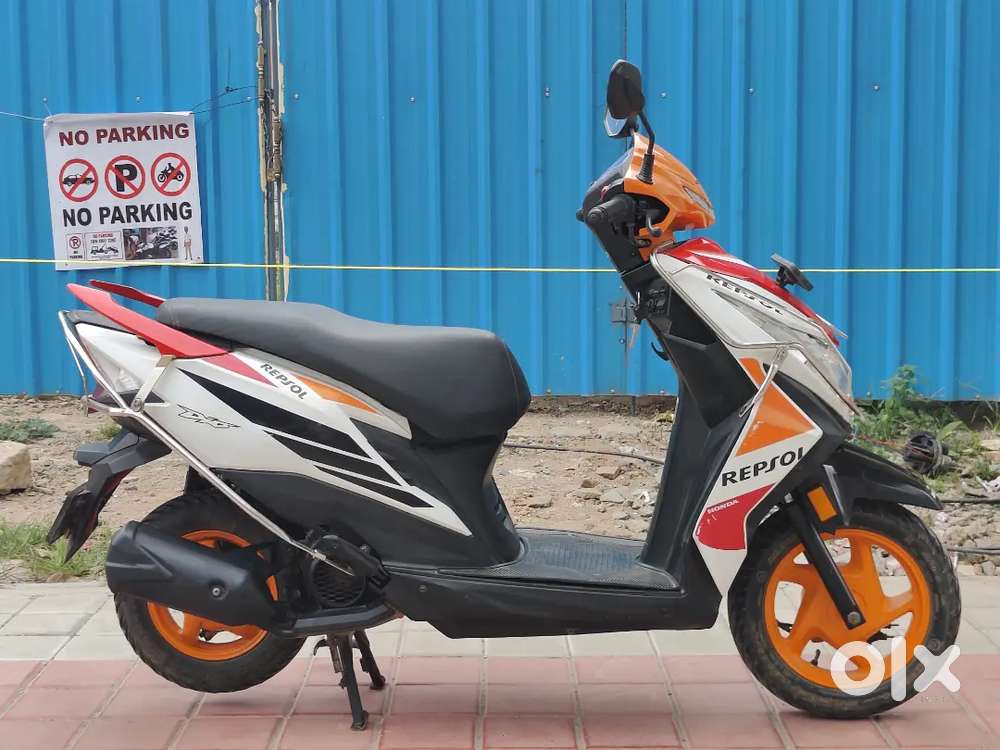 Honda dio bs6 engine single owner with self start showroom condition