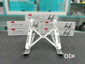 Laptop stand