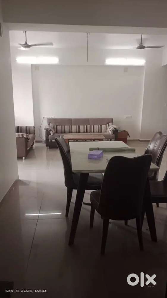 2bhk full furnished flat for rent at gotri sevasi road with amenities