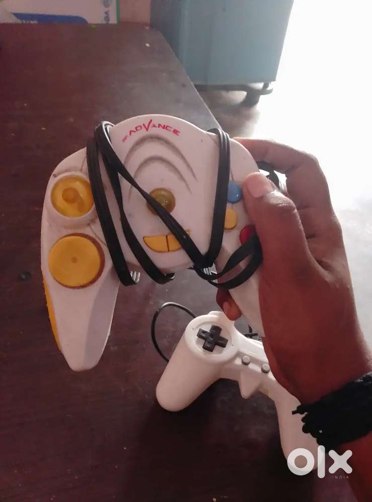 Advance 2021 model gaming console 8 bit games to conserves to player