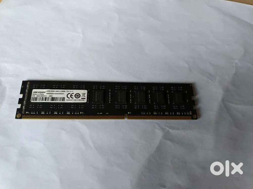 4 GB HIKVISION DDR3 Ram stick