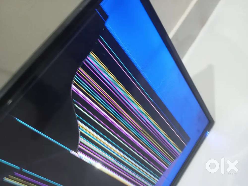 BPL led tv sab shi h disply Tut gai h bake sab ok h