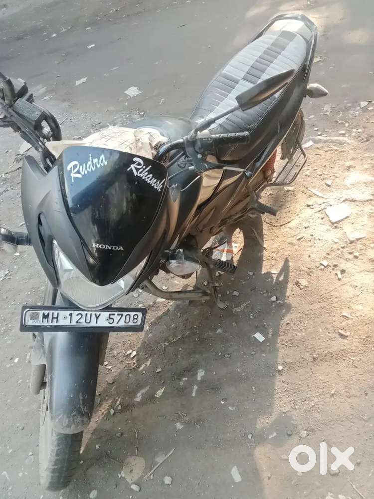 गाडी बहुत अच्छा है