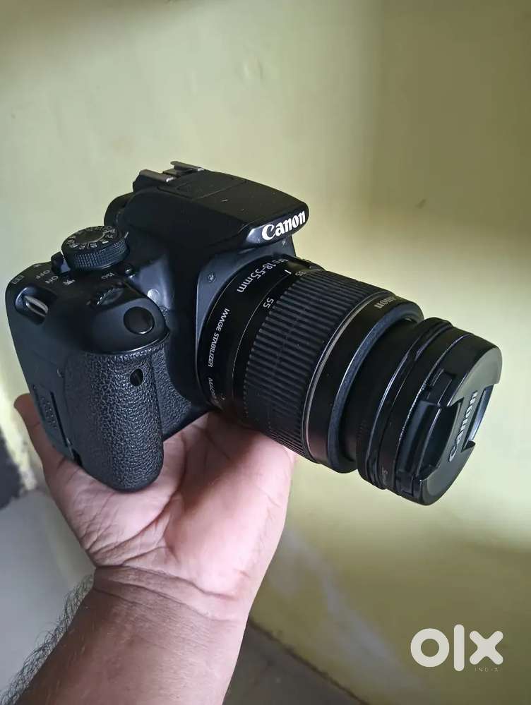 Canon EOS 700d