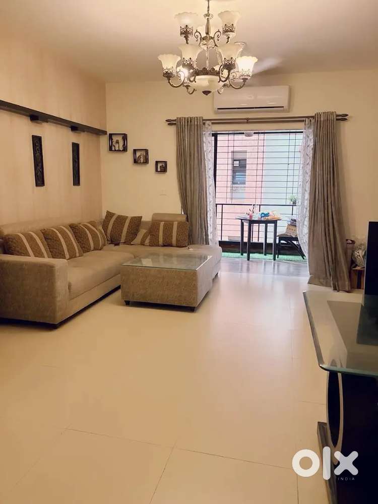2 bhk fully furnished flat for sale for 90 lakhs at kadamba plateau