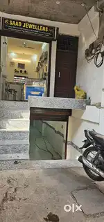 Shop for rent at good location in husaainabad