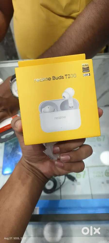 Realme buds T200