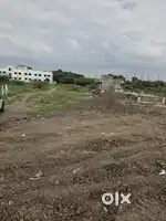 2500  स्क्वे.फिट आणि 1600 स्क्वे.फिट असे शेजारी शेजारी दोन प्लॉट