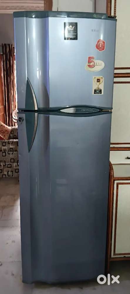 Electrolux fridge 290 litres