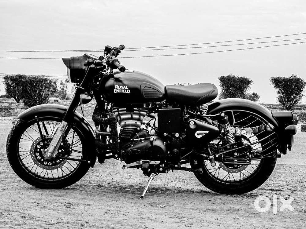 Royal Enfield Classic 500 Stealth Black BS4 • 2019 Excellent Condition