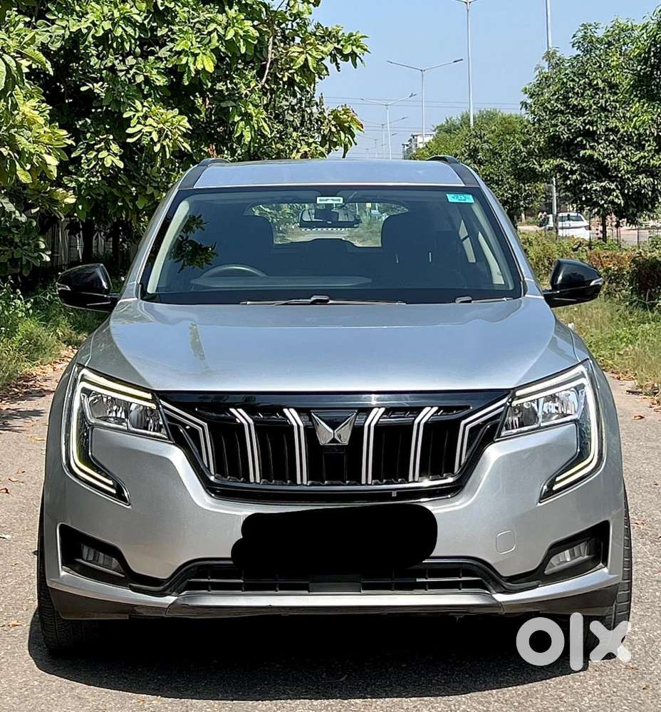 Mahindra XUV700 2.0 AX 3 Petrol AT 5 Str, 2021, Petrol