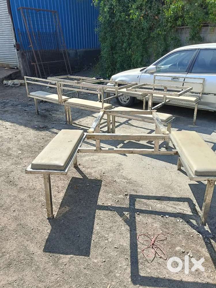 Stainless Steel 4 table for 6 persons with cushion