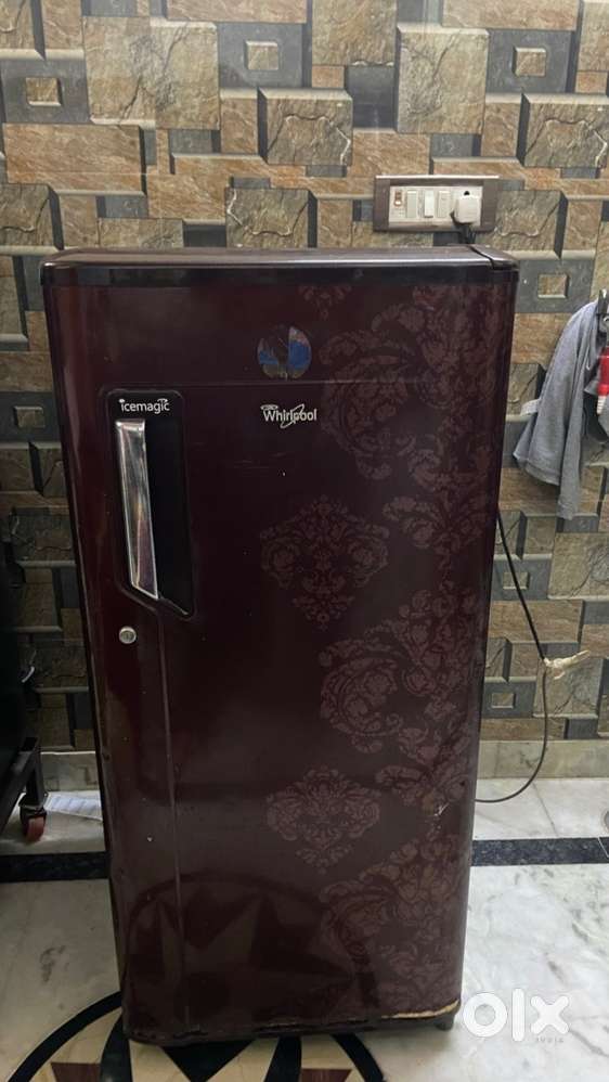 Whirlpool Icemagic fridge in supperb condition