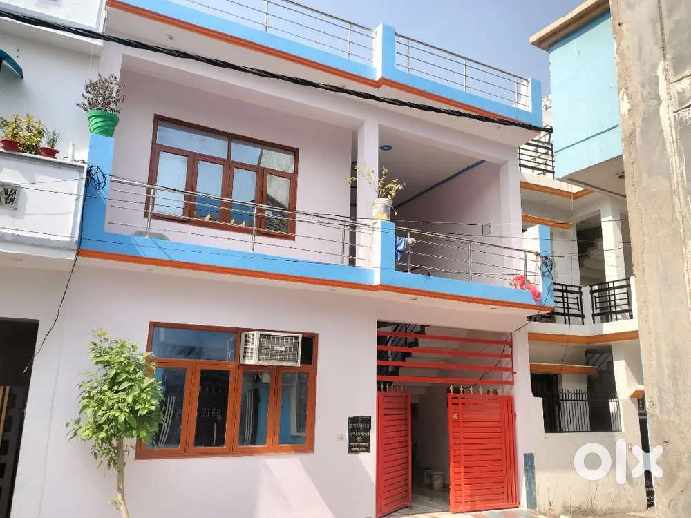 Fully furnished east facing 25 fit front gated colony लोन सुविधा हैँ