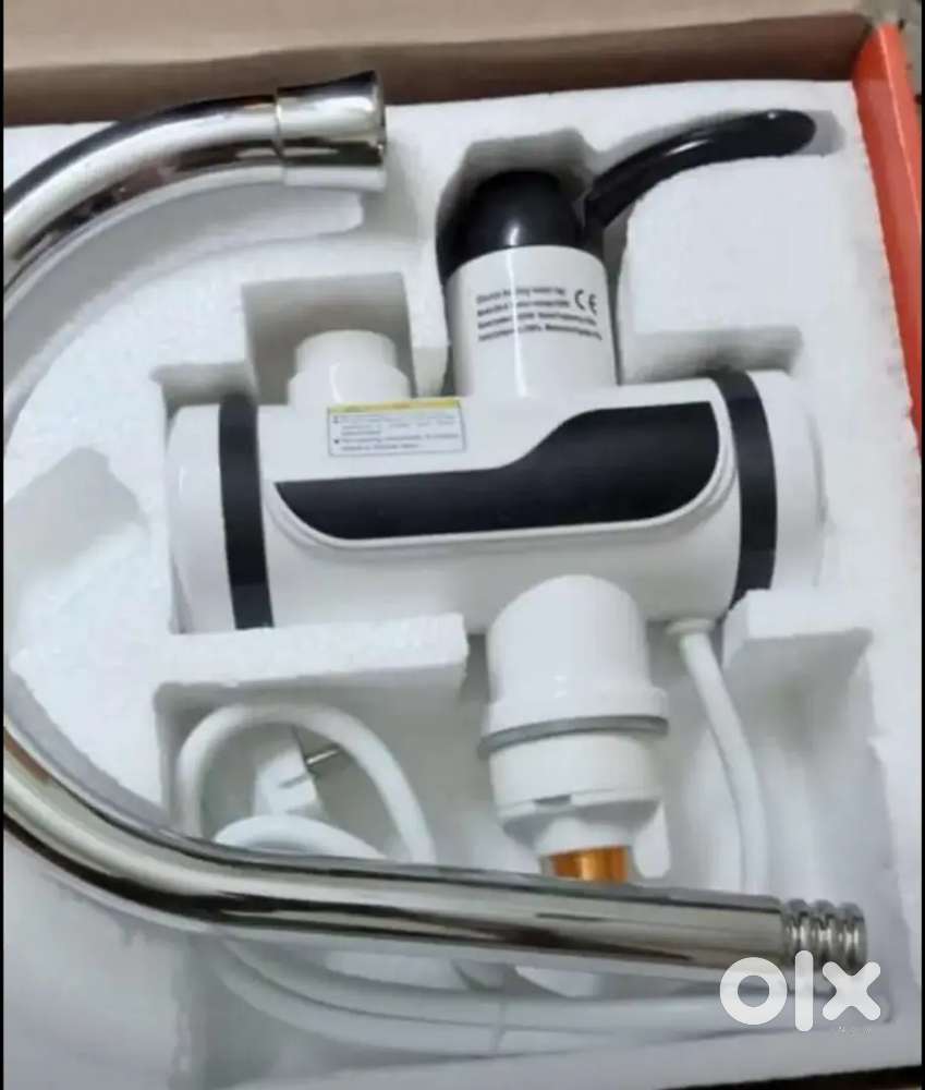 Selling hot water geyser hot water comes in 2 secondsUsed for 1 month