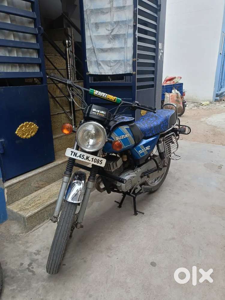 Suzuki Max 100