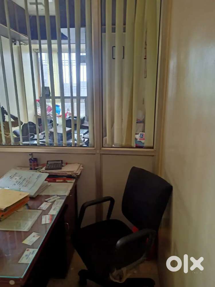 160sqft office space available for rent in baradwari near apex
