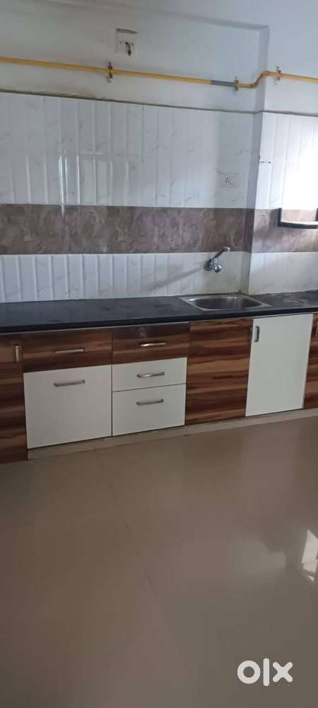 2 bhk on rent ni radesan