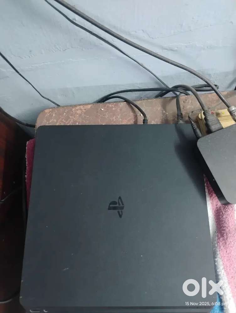 Ps4 slim 1tb in ready for sale