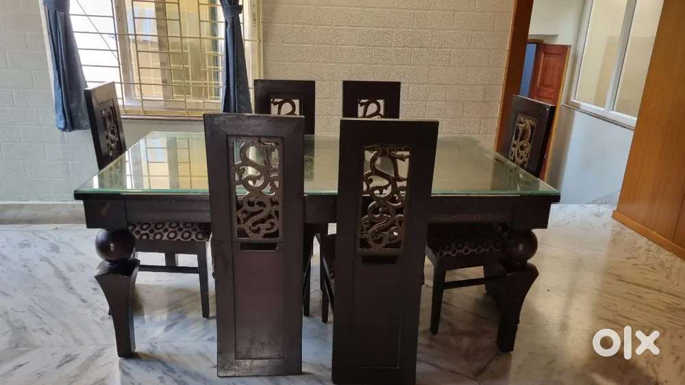 Dinning table