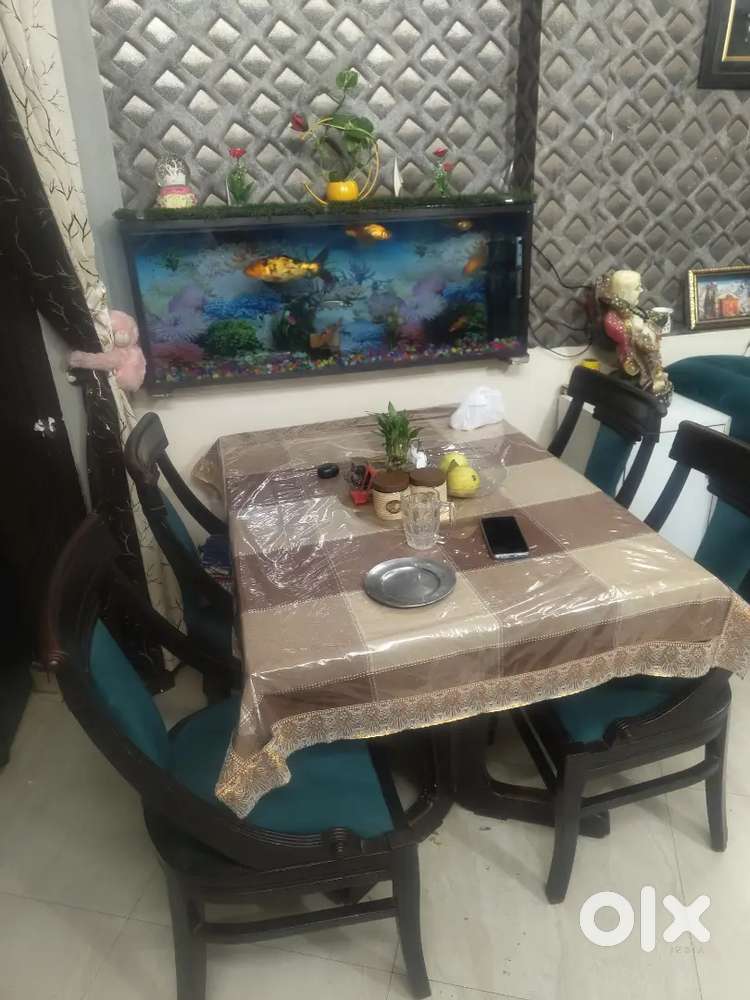 Daning table 4 chair