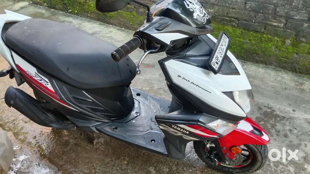 Yamaha Cygnus ray zr