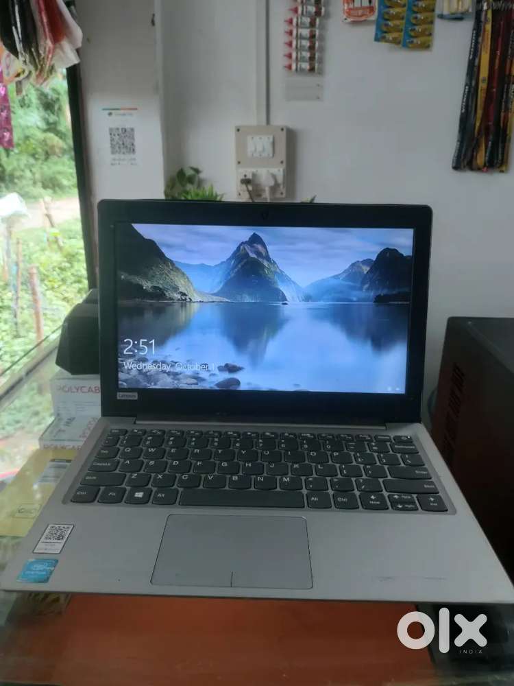 (Laptop lenovo) good condition