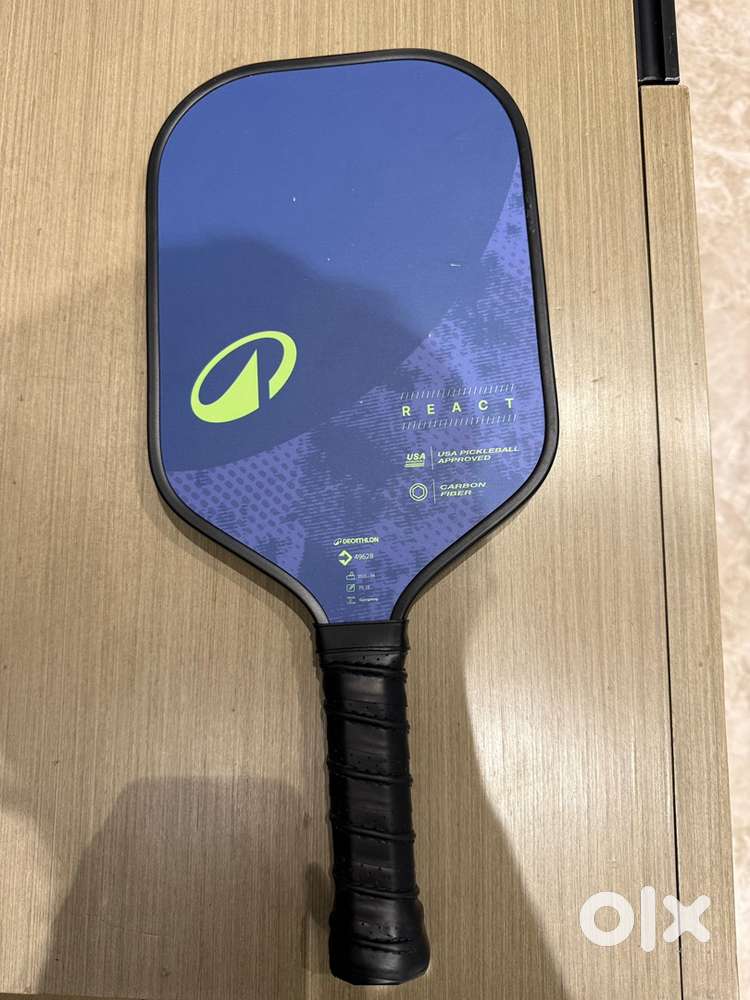 PICKLEBALL RACKET