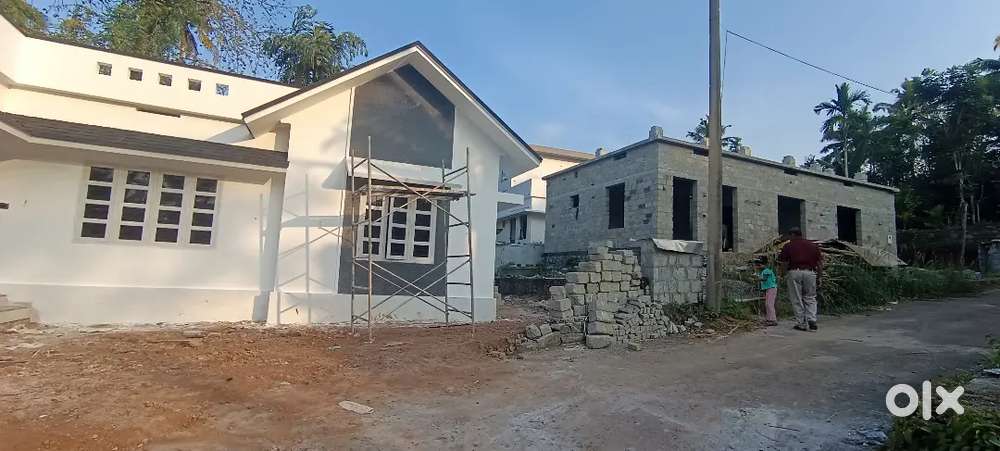 4 സെൻ്റ് മുതൽ പ്ലോട്ടുകൾ വിൽപ്പനക്ക് ചാലക്കുടി ചിറങ്ങര NH 800 മീറ്റർ