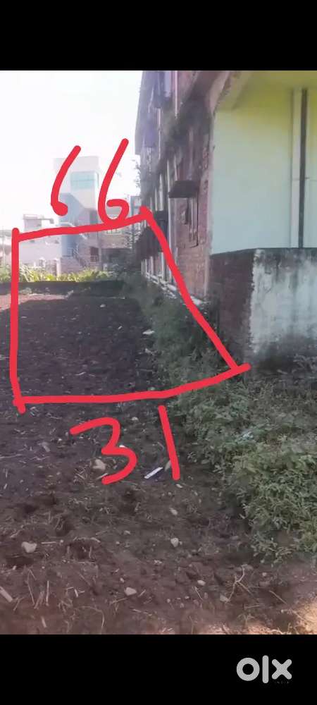 20 ft road posh area, total gadwali colony