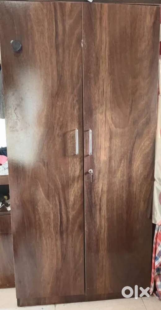 6 ft wardrobe