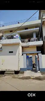 Main road house in kailashpuri