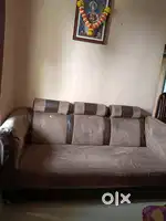 I want sell sofa with 2 chairs