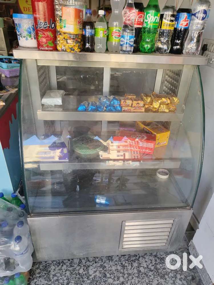 Cake , sweets show case