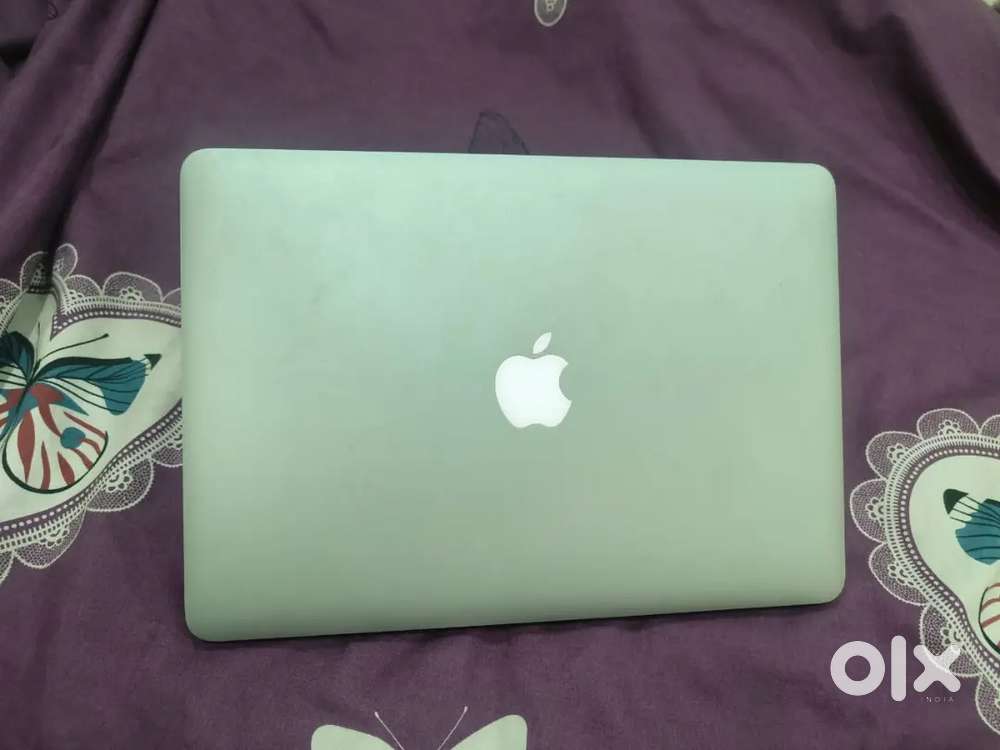 Excellent condition macbook air 2015