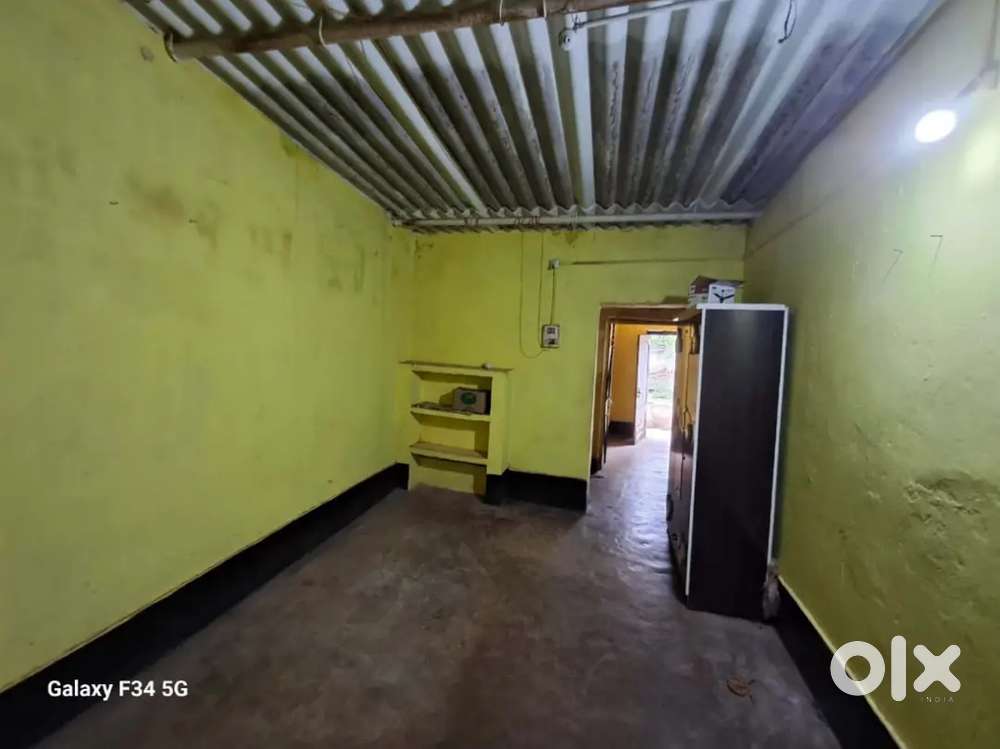 Room in rent for bachelor in hudisahi,joda, odisha