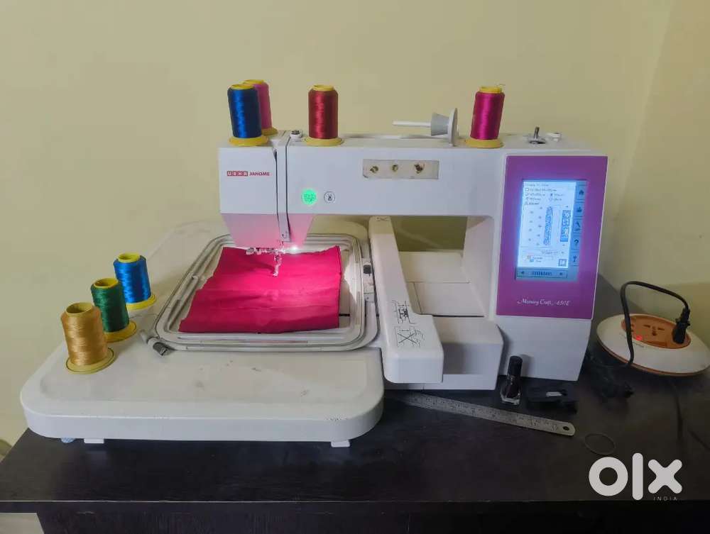 Computer embroidery machine